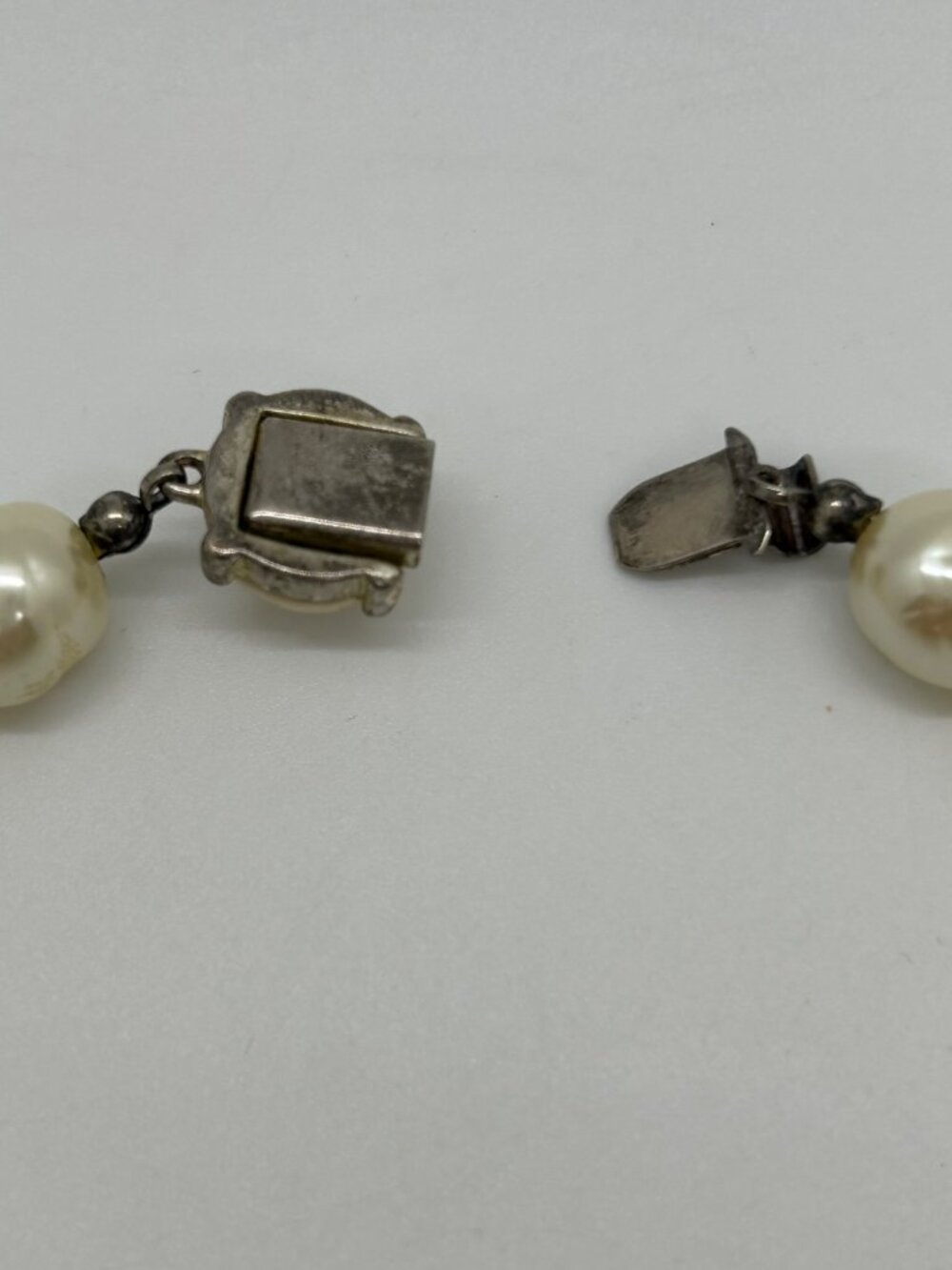 Vintage Faux Baroque Pearl Choker Necklace 15" With Box Clasp Elegant - Picture 16 of 16